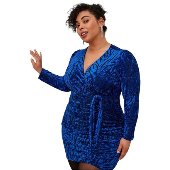 NEW Torrid Blue Velvet Cocktail Holiday Party Mini Dress Size 18 - Picture 1 of 6